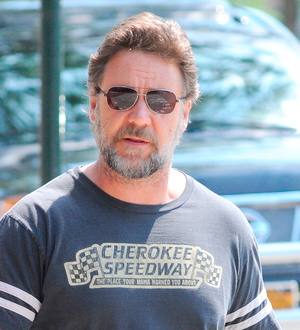 Russell Crowe rescued by coast guard