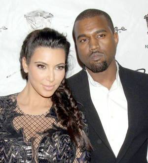 Kim Kardashian considering giving birth in Paris