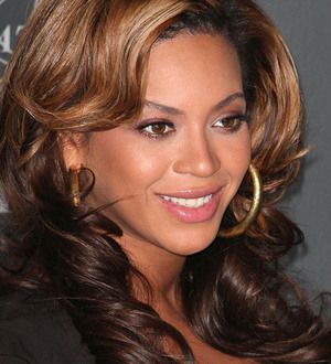 Beyonce wept tears of relief after VMAs baby news