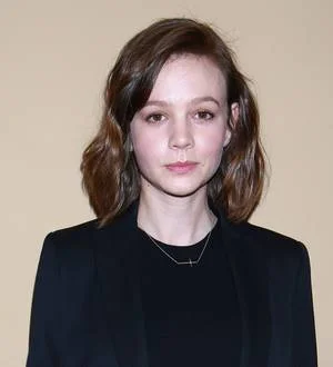 Carey Mulligan learning to perfect spaghetti bolognese onstage