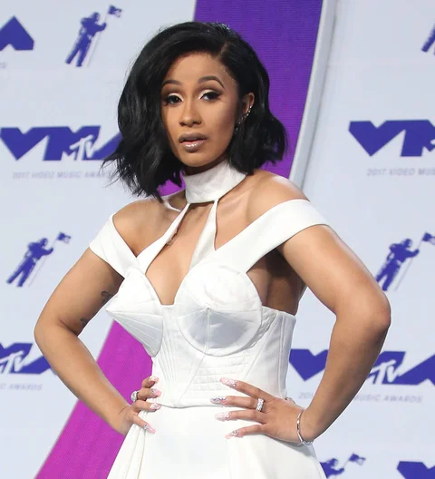 Cardi B thrown out of hotel