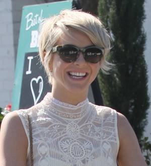 Julianne Hough linked to Canadian hockey player