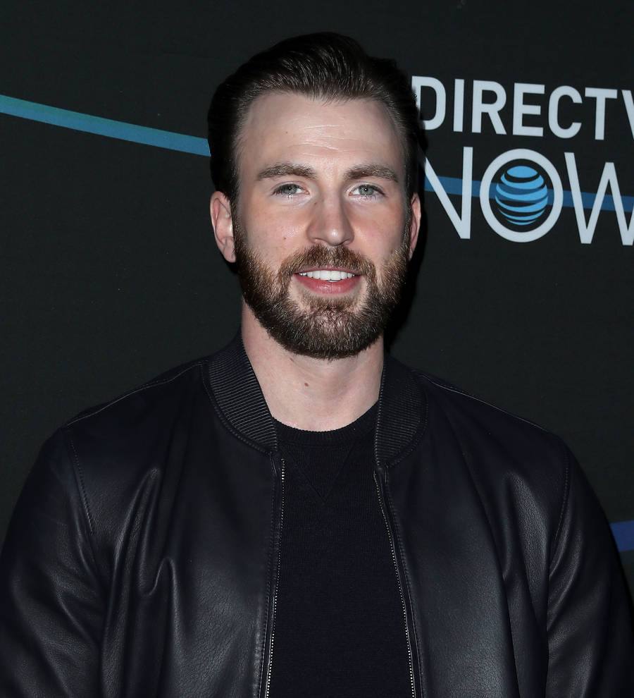 Chris Evans splits from girlfriend - report