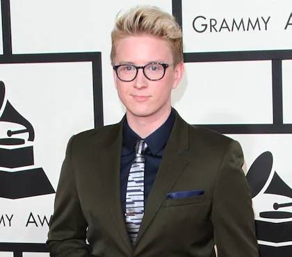 Tyler Oakley Releases Trailer for His Upcoming Book 'Binge'!