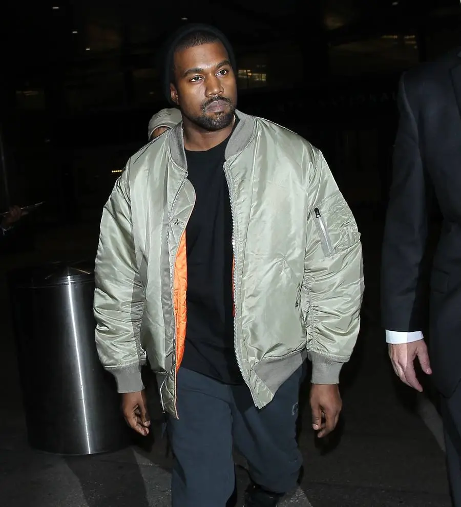 Kanye West performs first live show of 2016 in Manila