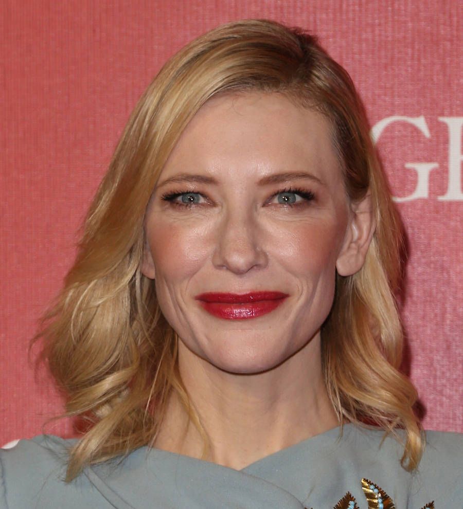 Cate Blanchett dances onstage after winning award
