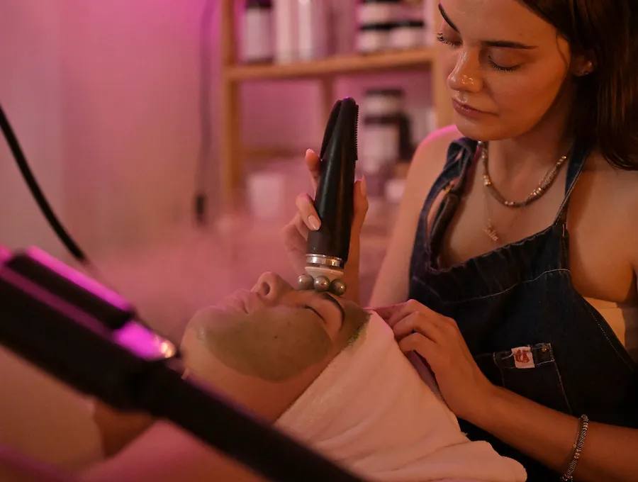 Beauty Gadgets 101: 7 Skincare Tools That Actually Work!