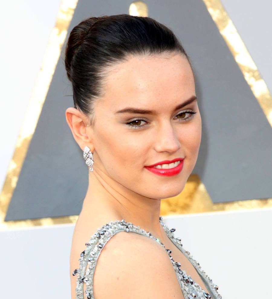 Starstruck Daisy Ridley singing with Streisand