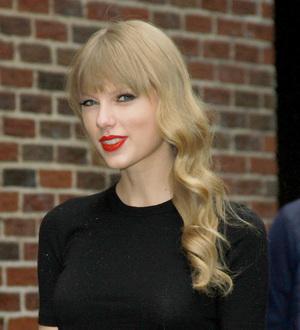 Taylor Swift set for another million-selling album