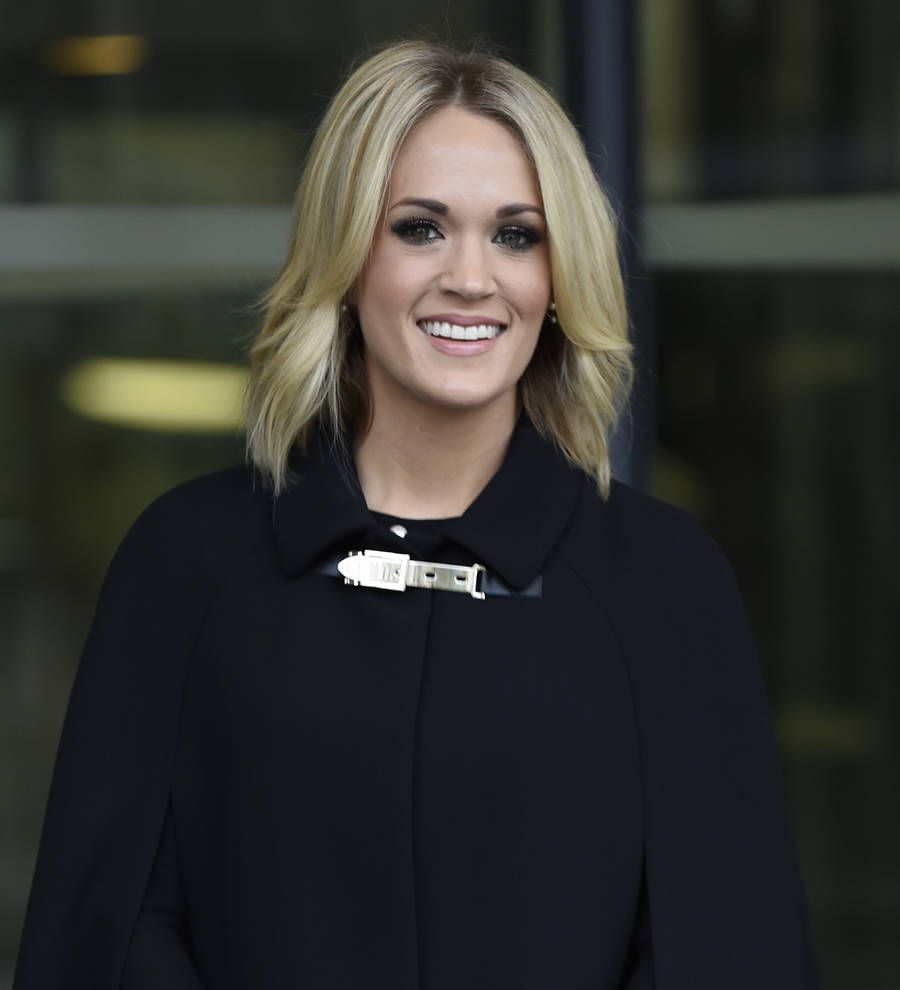 Carrie Underwood spends spooky birthday hunting ghosts