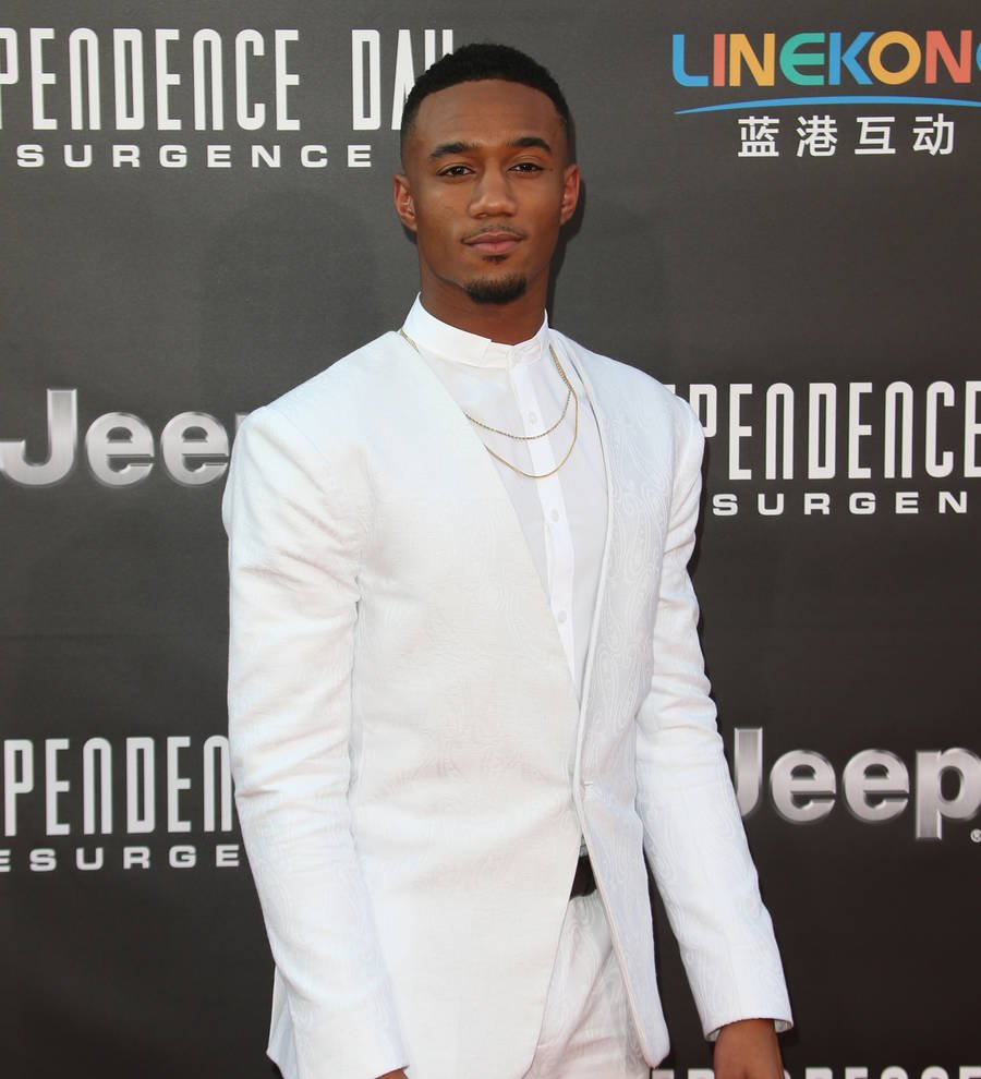 Jessie Usher put at ease by returning Independence Day cast