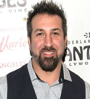 Joey Fatone takes aim at Bieber