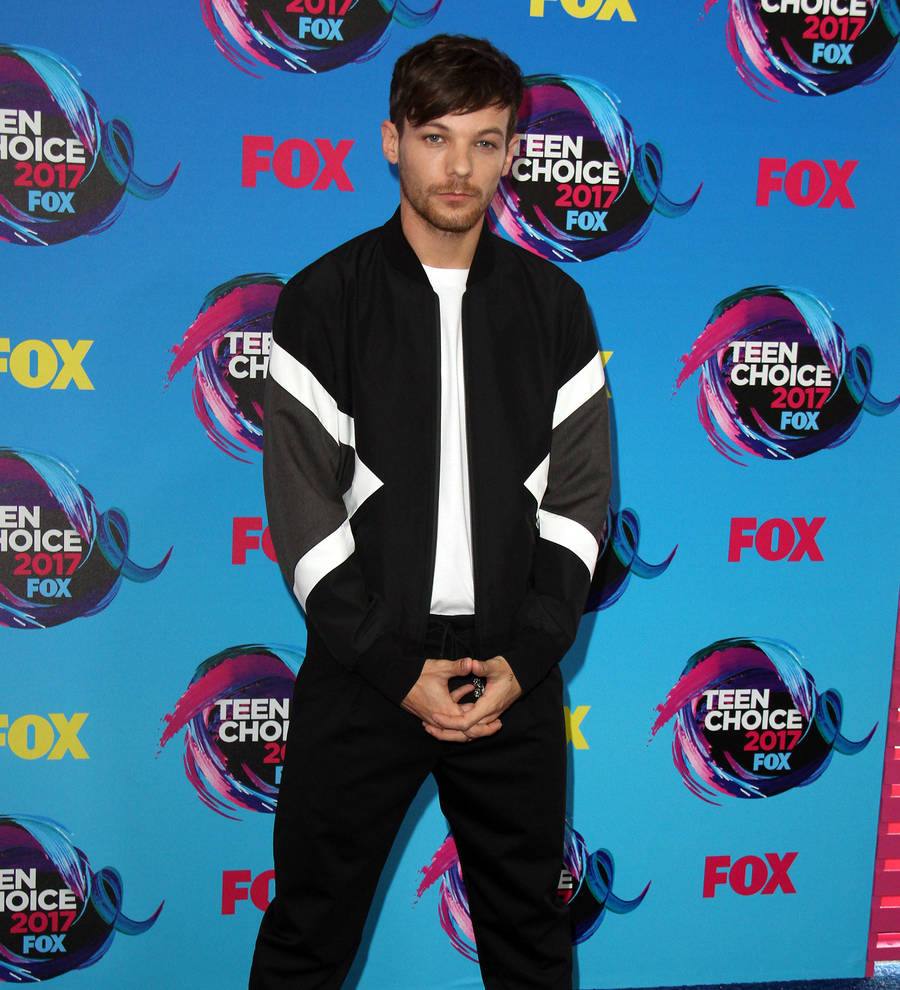 Simon Cowell scolded Louis Tomlinson for drinking before One Direction gig