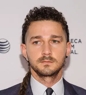 Shia LaBeouf films videos for art students