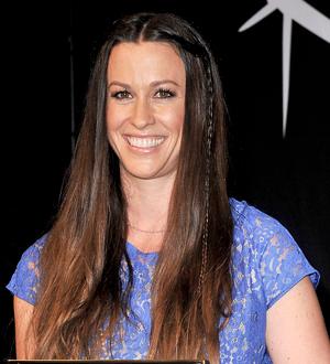 Alanis Morissette's pregnancy delayed work on new album