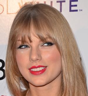 Taylor Swift & Nicki Minaj honored at Women in Music luncheon