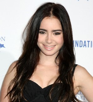 Lily Collins in talks to lead The Evil Dead cast