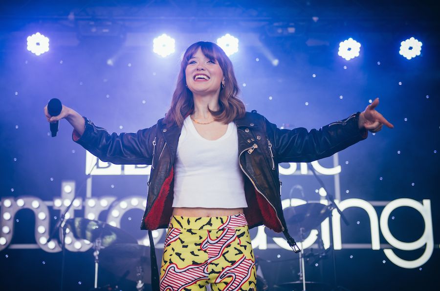 ARTIST SPOTLIGHT: Maisie Peters