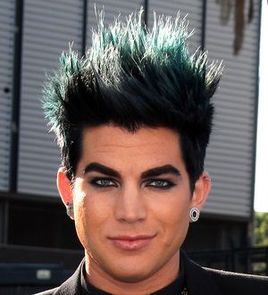 Lambert sued over Idol
