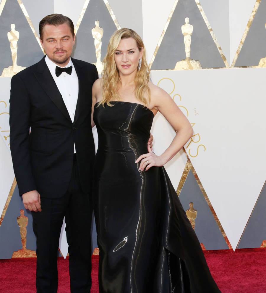 Leonardo DiCaprio and Kate Winslet auctioning off dinner date for charity