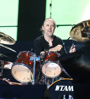 Lars Ulrich accepts Chad Smith and Will Ferrell's drum battle challenge