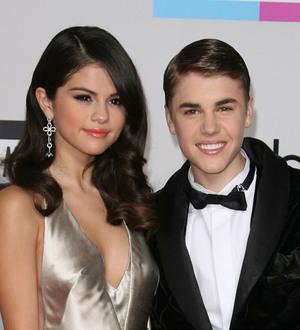 Justin Bieber dragged into Arizona's immigration row