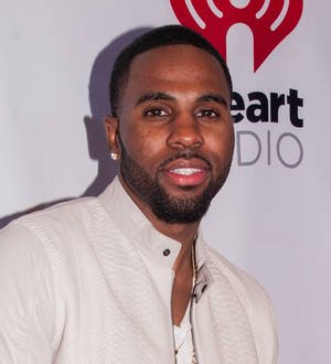 Jason DeRulo posts bill of sale document as ex accuses him of leasing gift BMW