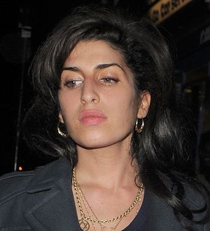 Amy Winehouse's father gives his blessing to hologram comeback