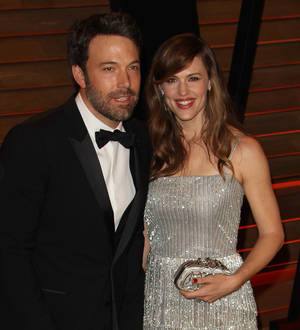 Ben Affleck and Jennifer Garner crash Superman-themed kids' party