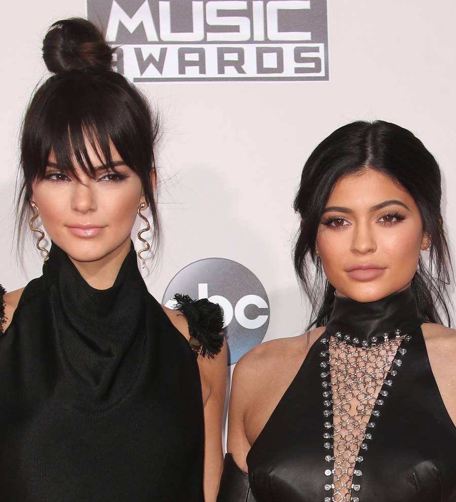 Kendall and Kylie Jenner pull vintage T-shirts after Notorious B.I.G. legal threat