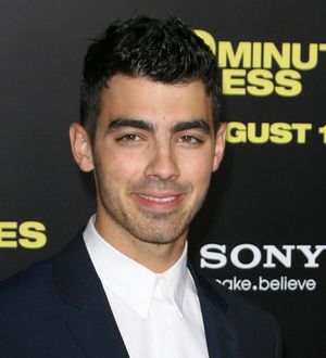 Joe Jonas holding remix competition