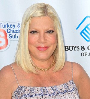 Tori Spelling gives birth to fourth child
