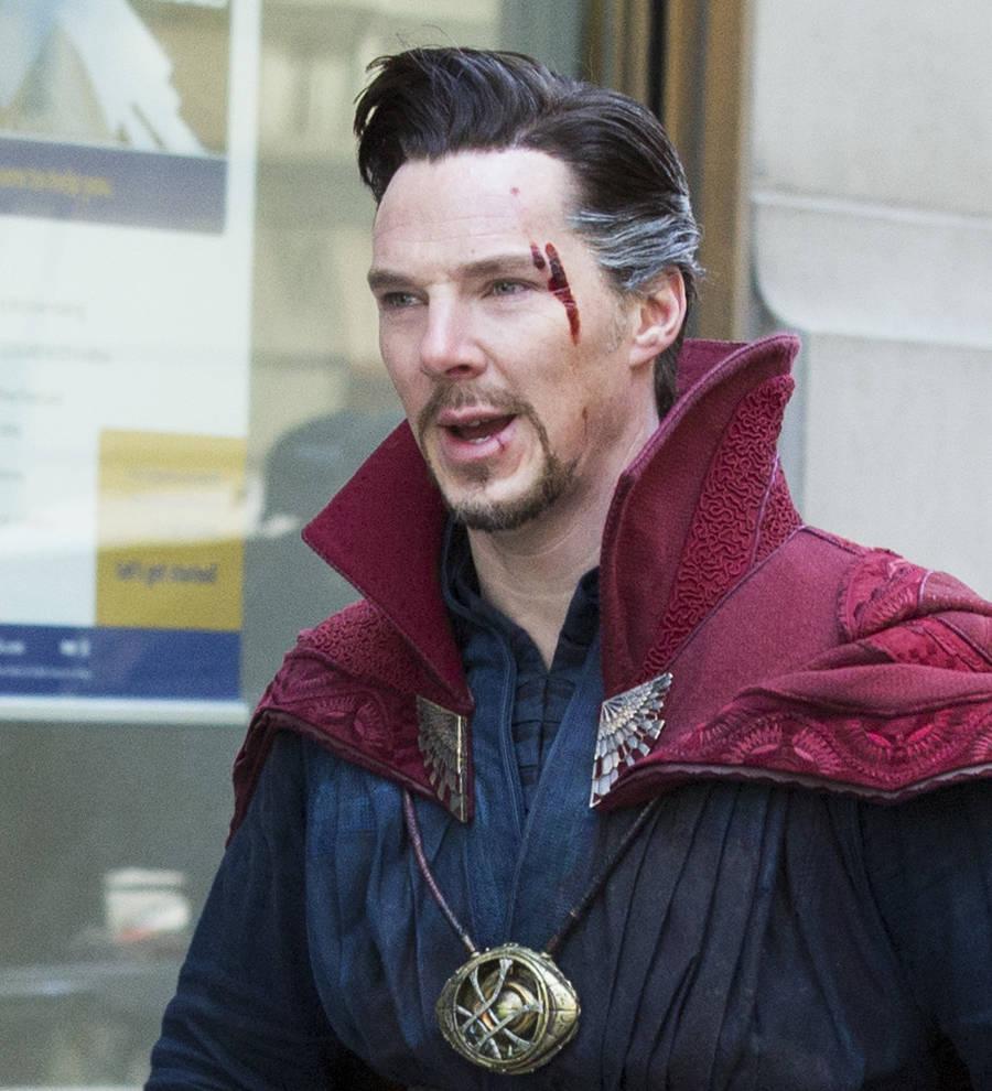 Benedict Cumberbatch pops into store dressed as Doctor Strange