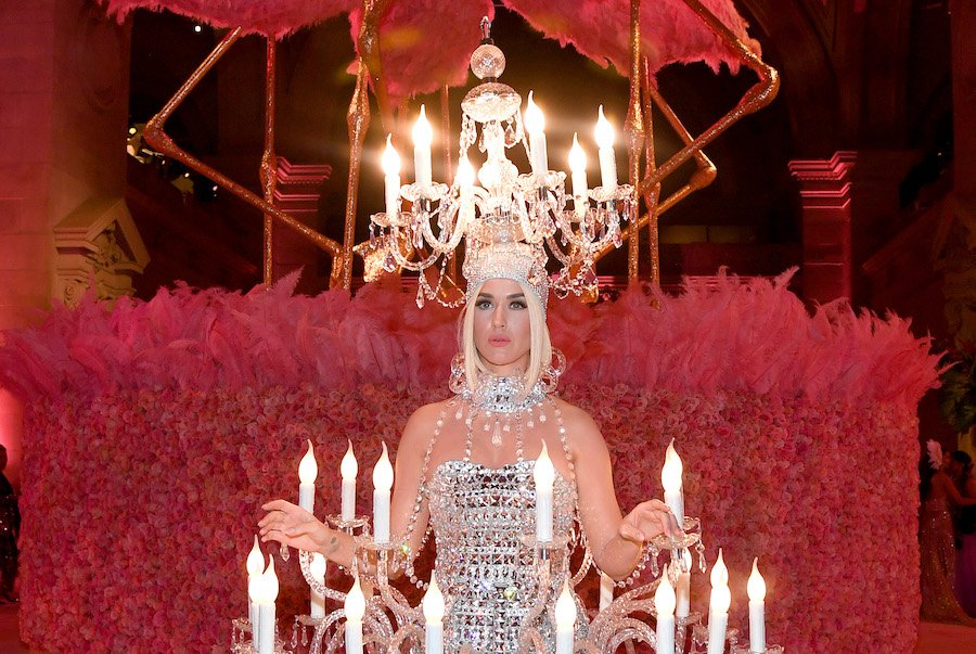 7 Headpieces & Hair Accessories That Stole The Show!