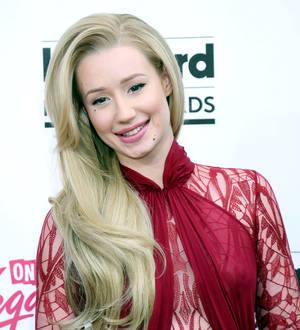 Iggy Azalea apologises for TV technical troubles