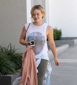 Hilary Duff writes new song about marriage split