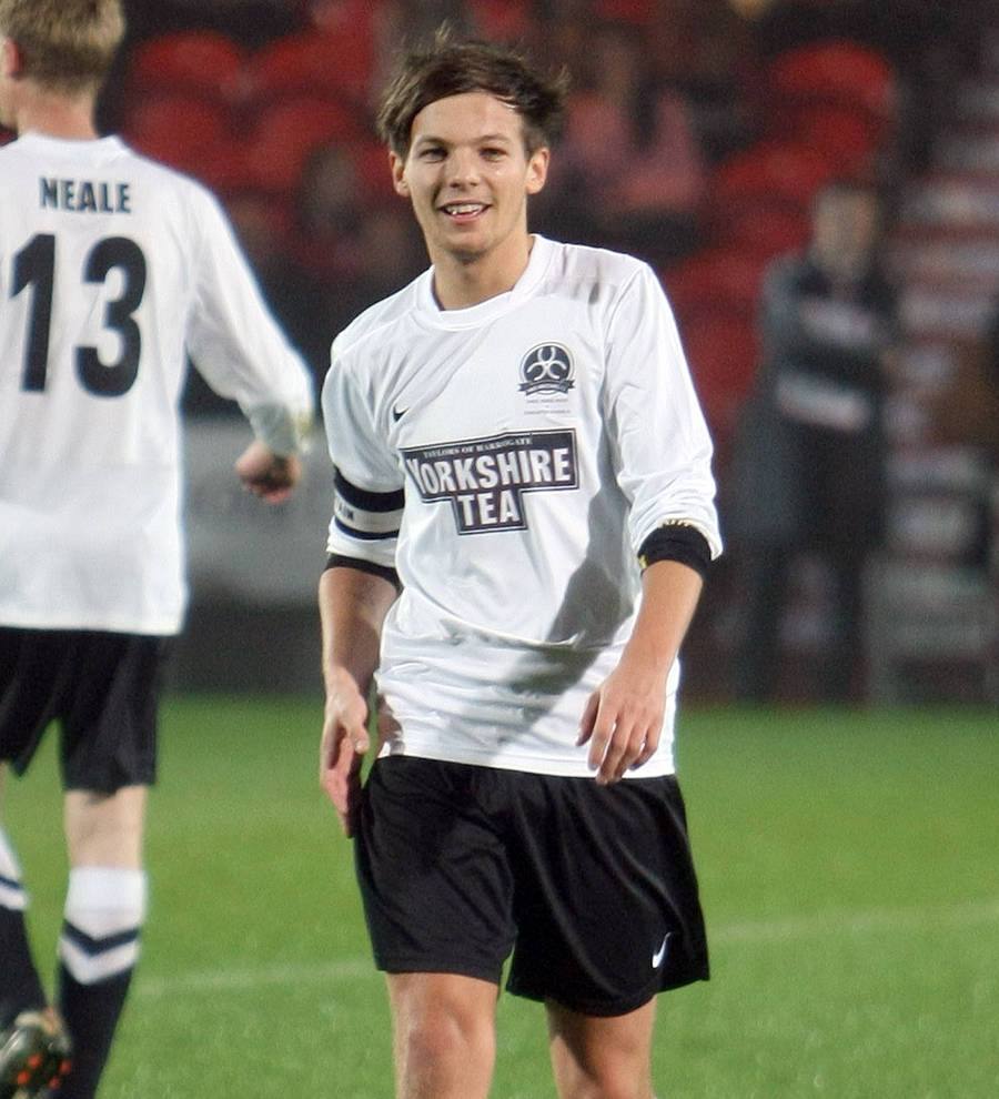 Louis Tomlinson to play in charity soccer game