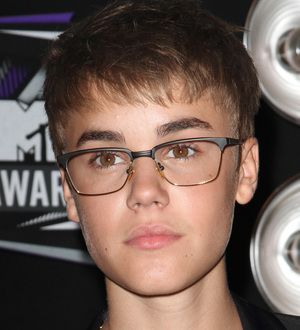 Justin Bieber slams violent paparazzi