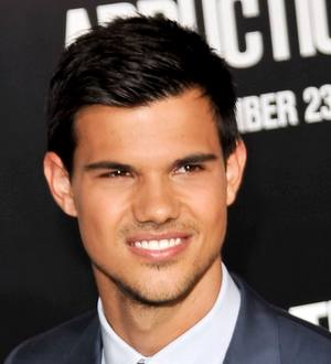 GQ bosses apologize for Taylor Lautner question