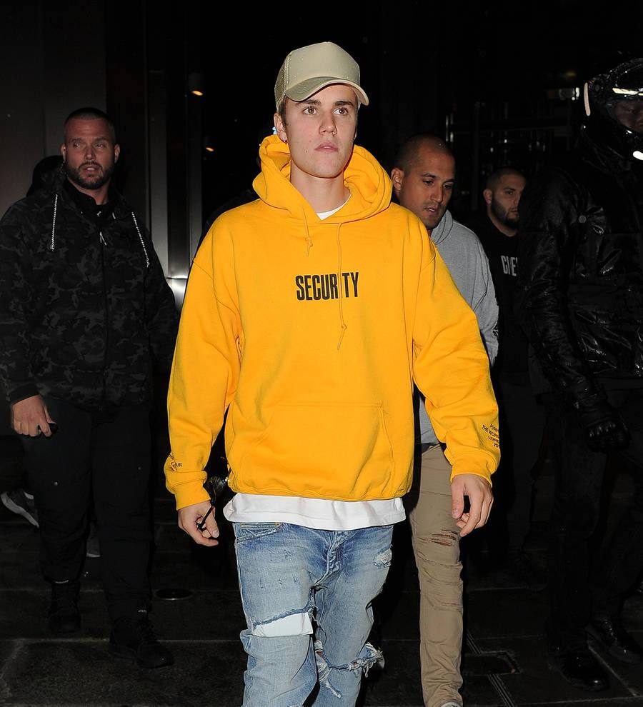 Justin Bieber labelled 'rude' after telling fans to stop talking during concert
