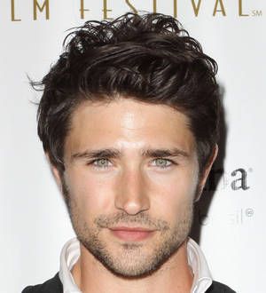 Matt Dallas is gay and engaged to boyfriend