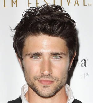 Matt Dallas is gay and engaged to boyfriend