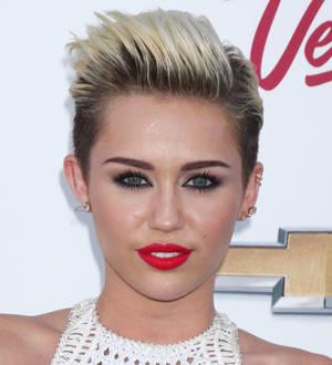 Miley Cyrus shows off ring as split rumours surface again