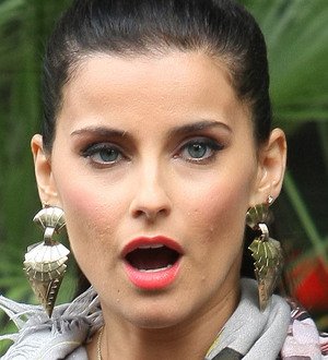 Nelly Furtado's terrifying stage fall