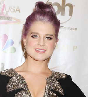 Kelly Osbourne sporting black eye after flight accident
