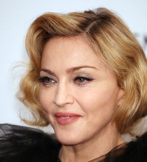 Madonna wants to recreate Britney Spears kiss on tour