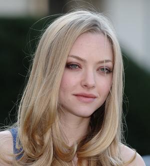 Amanda Seyfried splits from boyfriend
