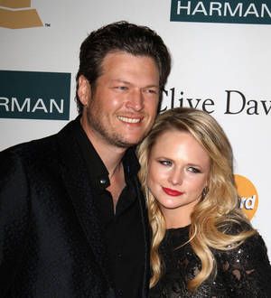 Miranda Lambert brushes off baby rumors