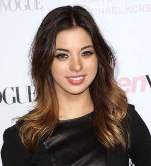 Gia Mantegna dismisses Musso engagement rumours