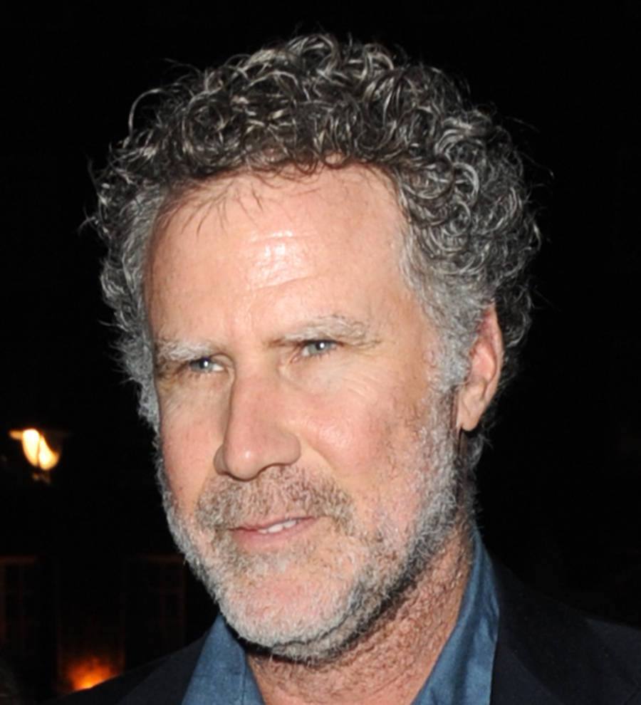 Will Ferrell surprises student with 0,000 check for college
